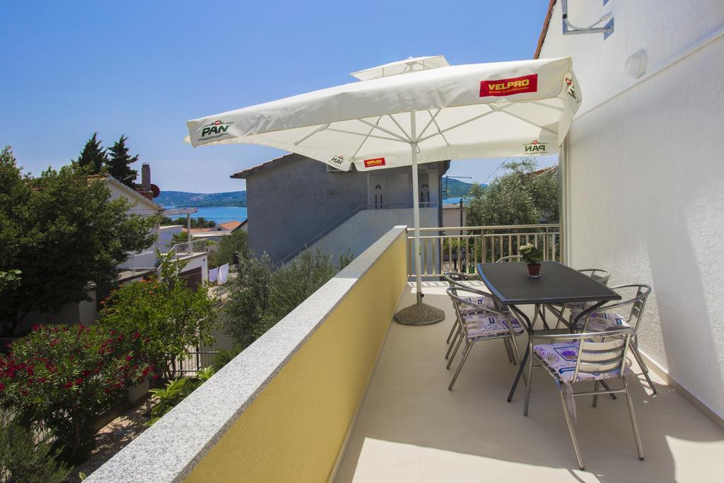 Apartments Zoran Pirovac Kültér fotó