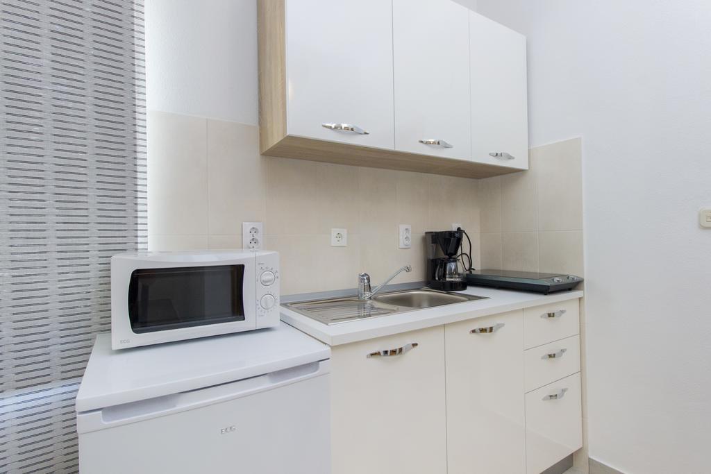 Apartments Zoran Pirovac Kültér fotó