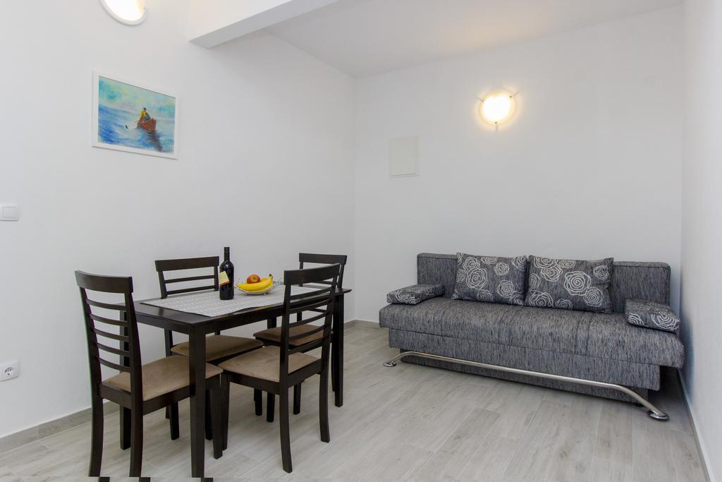 Apartments Zoran Pirovac Kültér fotó