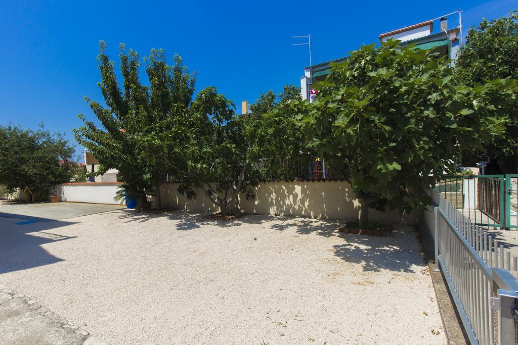 Apartments Zoran Pirovac Kültér fotó