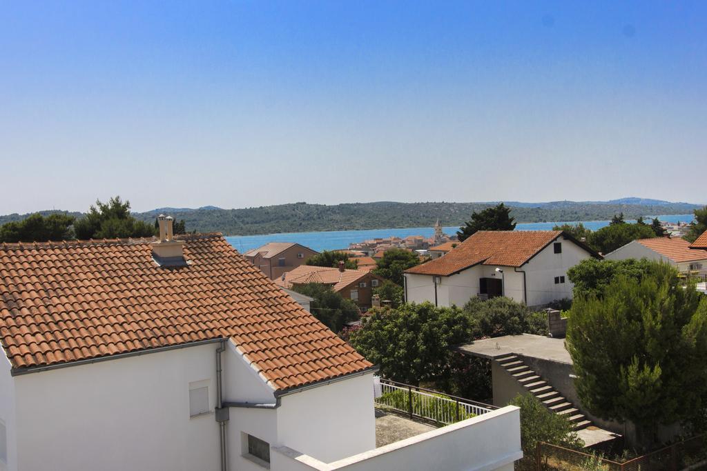 Apartments Zoran Pirovac Kültér fotó