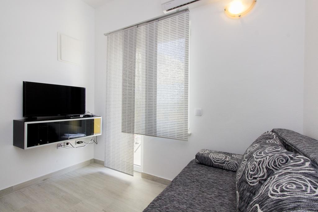 Apartments Zoran Pirovac Kültér fotó