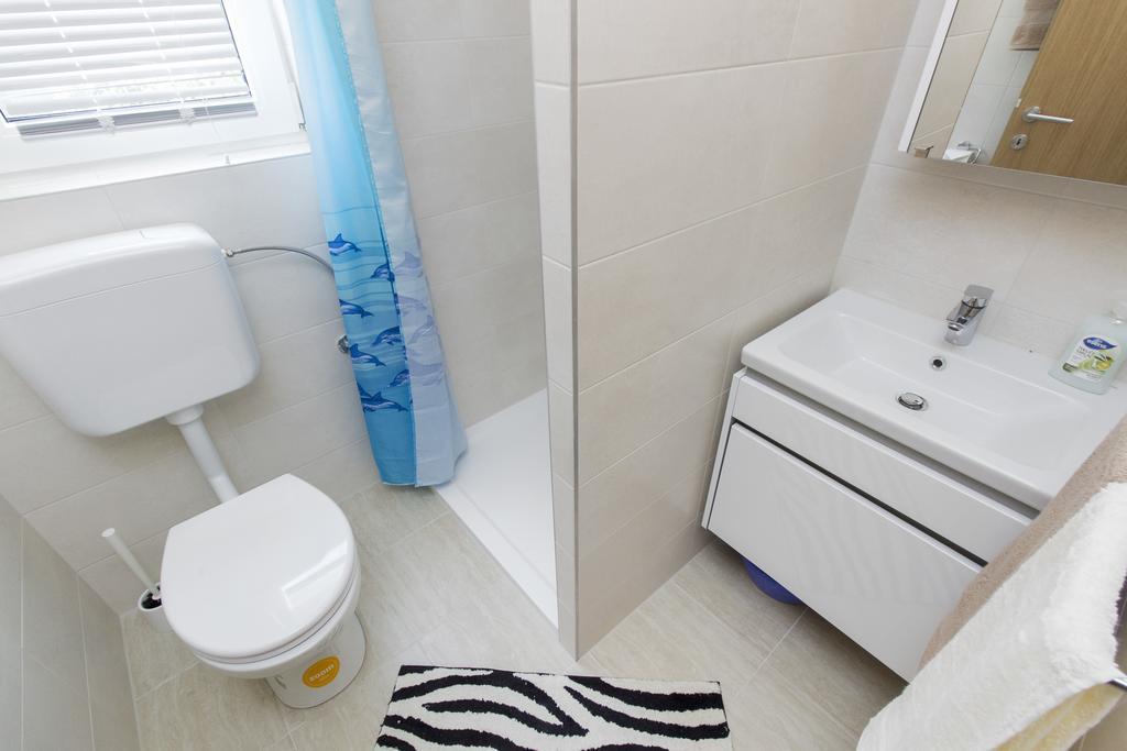 Apartments Zoran Pirovac Kültér fotó