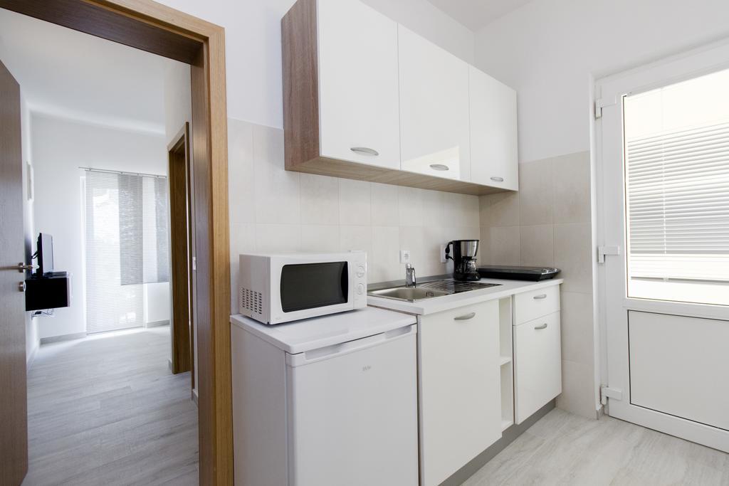 Apartments Zoran Pirovac Kültér fotó