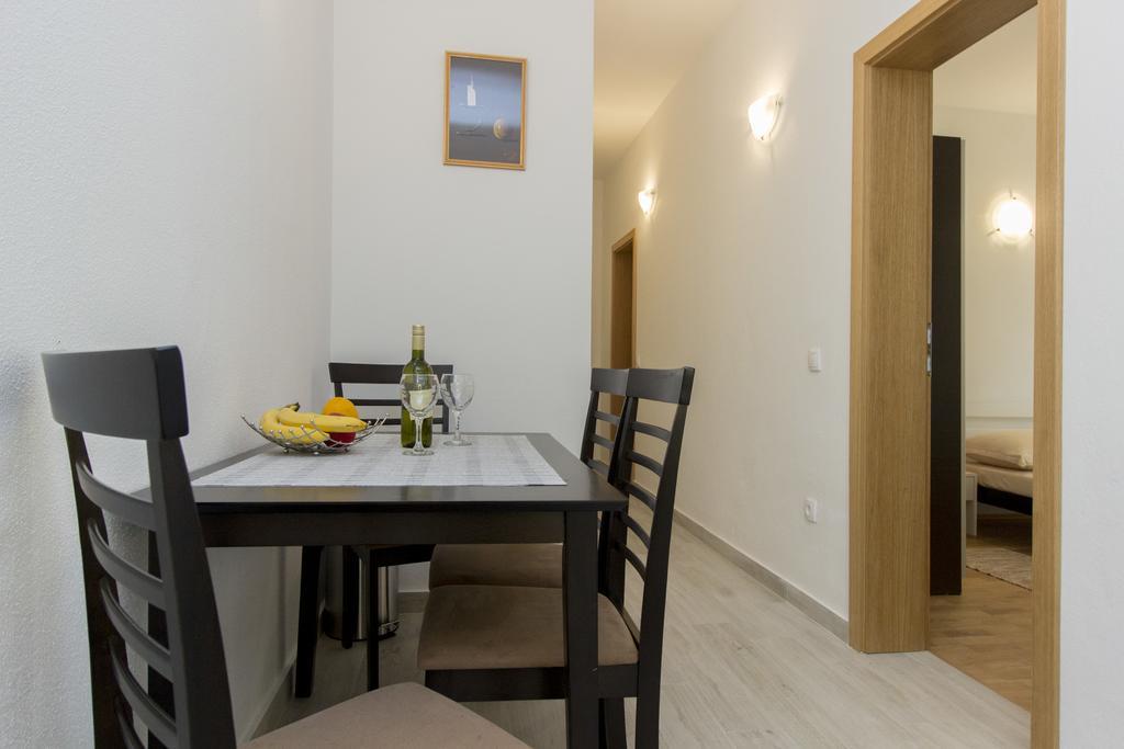 Apartments Zoran Pirovac Kültér fotó