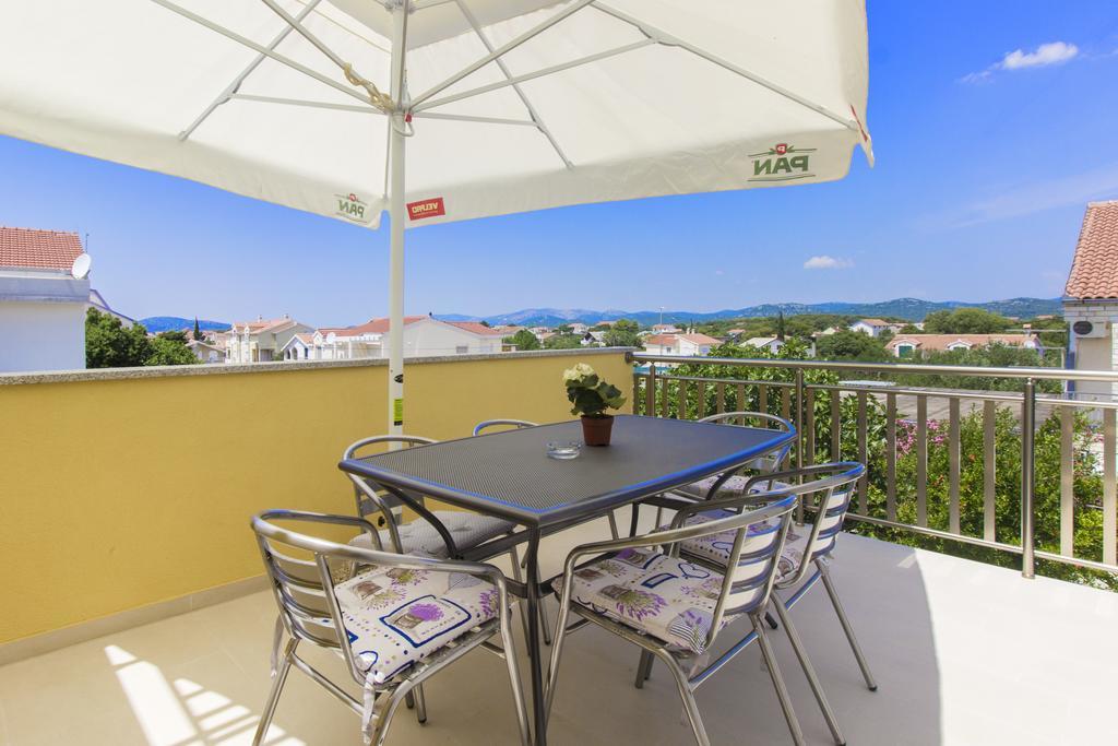 Apartments Zoran Pirovac Kültér fotó