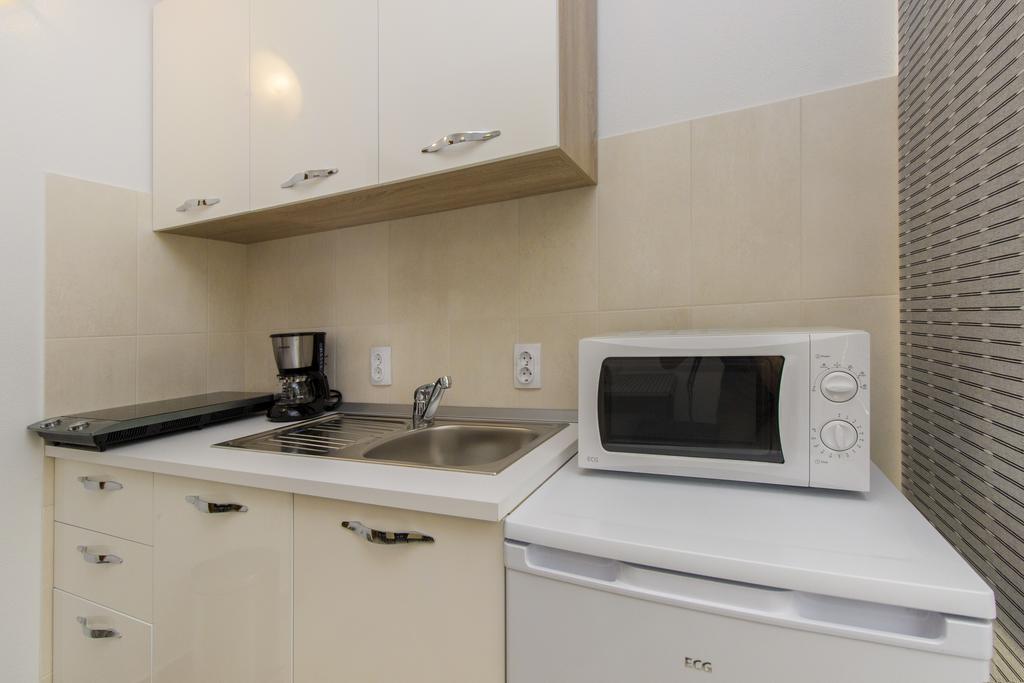 Apartments Zoran Pirovac Kültér fotó