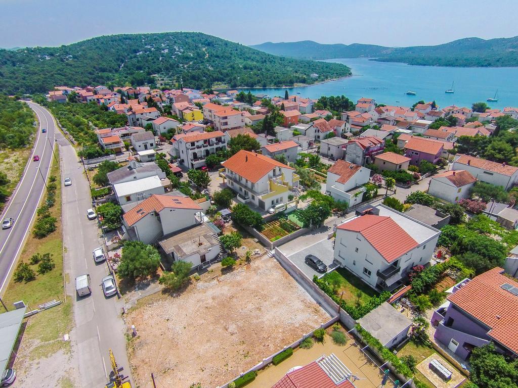 Apartments Zoran Pirovac Kültér fotó